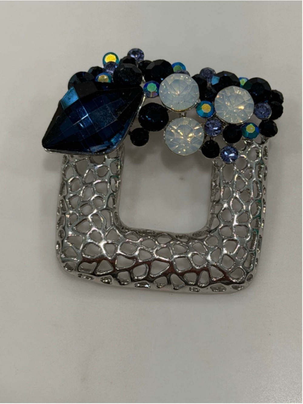Silvery Blue Geometric Shape Brooch One Size